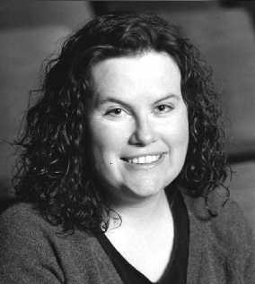 CarolynnRoberts_Headshot_2.jpg
